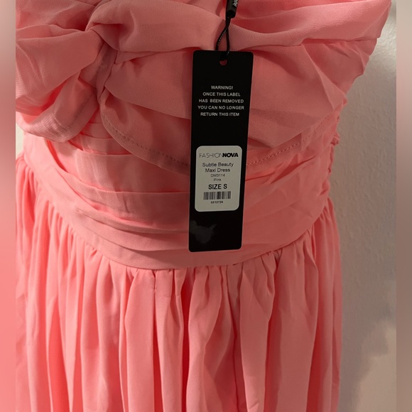 Fashion Nova Bridesmaid/PROM Dress (Small and Large Available) - Picture 5 of 16